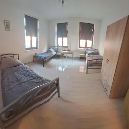 Lägenhet 4-5 Personen Monteurswohnung *